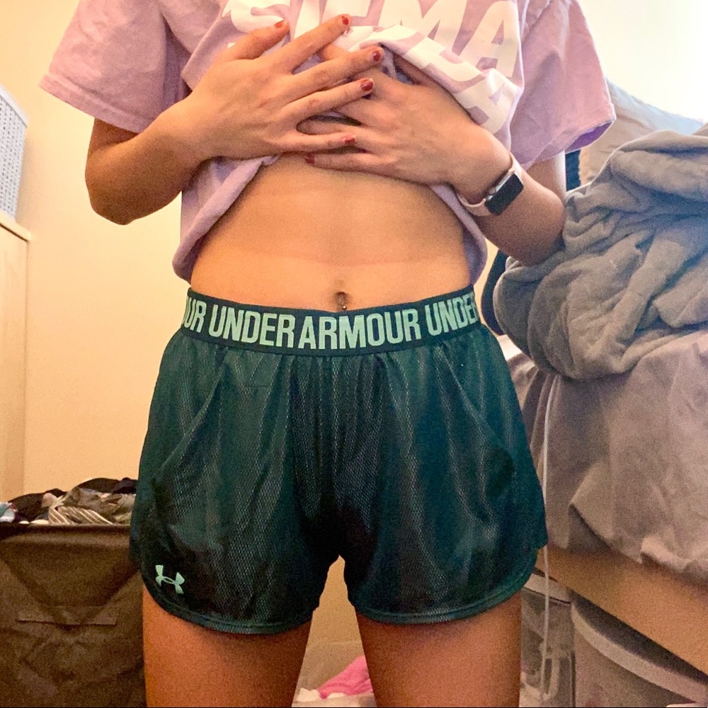 TEAL ATHLETIC UNDER ARMOUR SHORTS XS w/ POCKETS